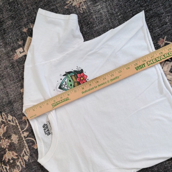 Star Wars baby Yoda small crop T-shirt - Picture 6 of 7
